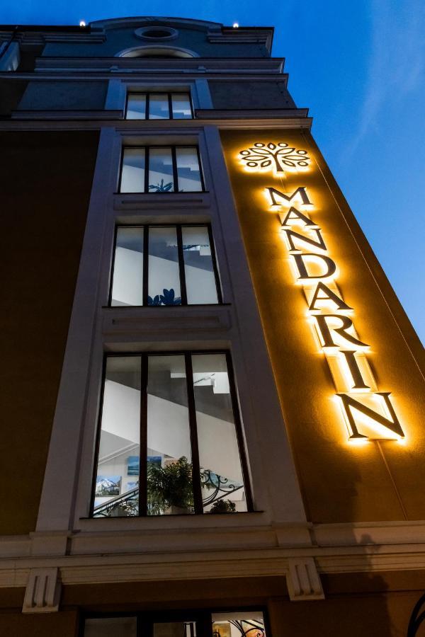 Hotel "Mandarin Clubhouse" Харьков Экстерьер фото